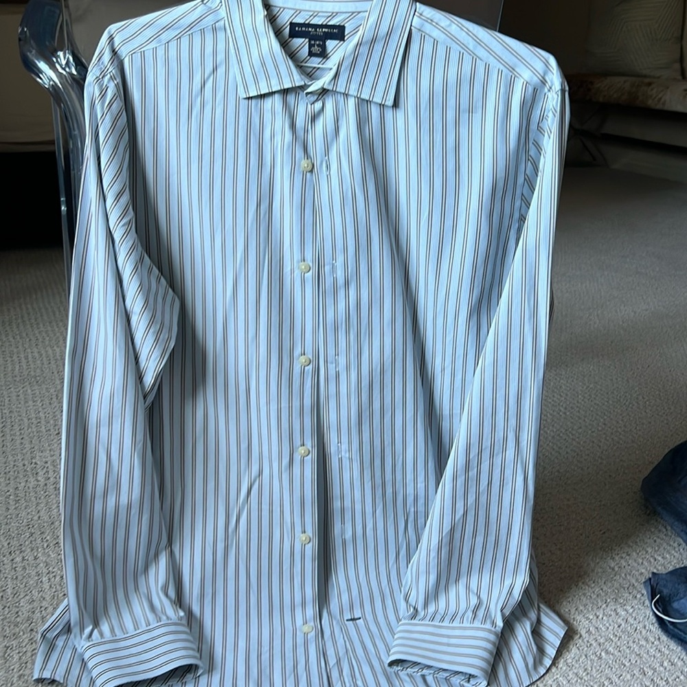 Banana Republic Men’s dress shirt